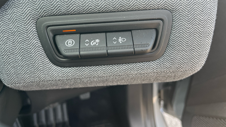 Renault Clio 1.6 E-TECH full hybrid 145 Techno 5dr Auto Hybrid Hatchback